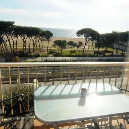 Apartamento Malgrat De Mar Exterior photo